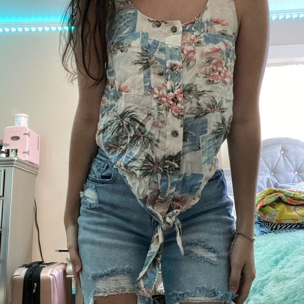 American Eagle Beach tank